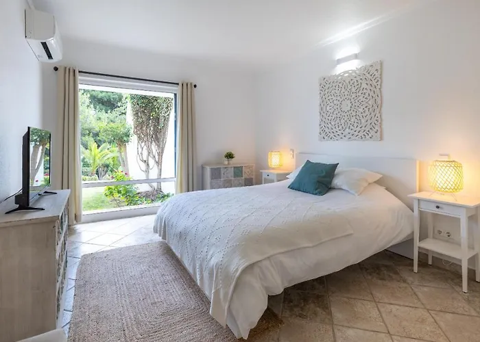 아파트 Longlands Peak At Windmill Hill 알부페이라