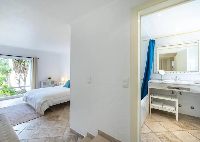 Longlands Peak At Windmill Hill * 알부페이라