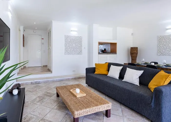 Longlands Peak At Windmill Hill