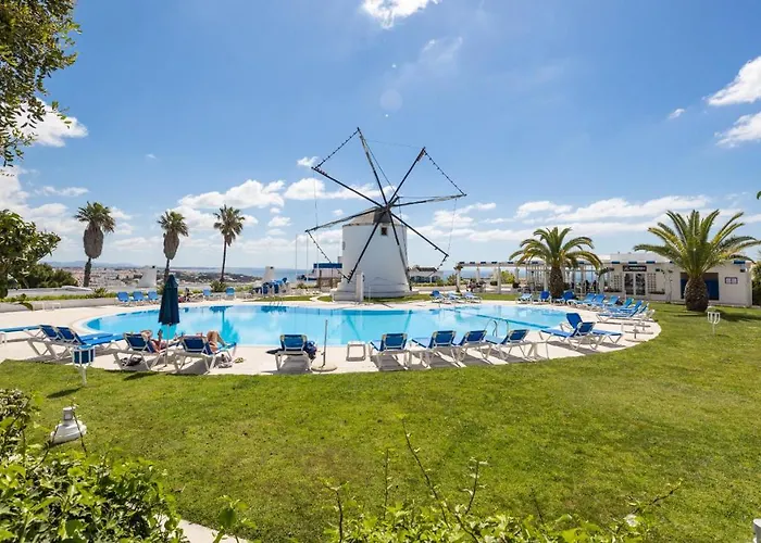 Longlands Peak At Windmill Hill Albufeira